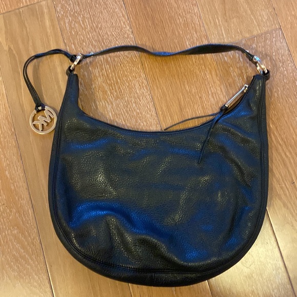 Michael Kors - Rhea Shoulder Bag Medium Black Leather Gold Tone Hardware - Picture 5 of 7